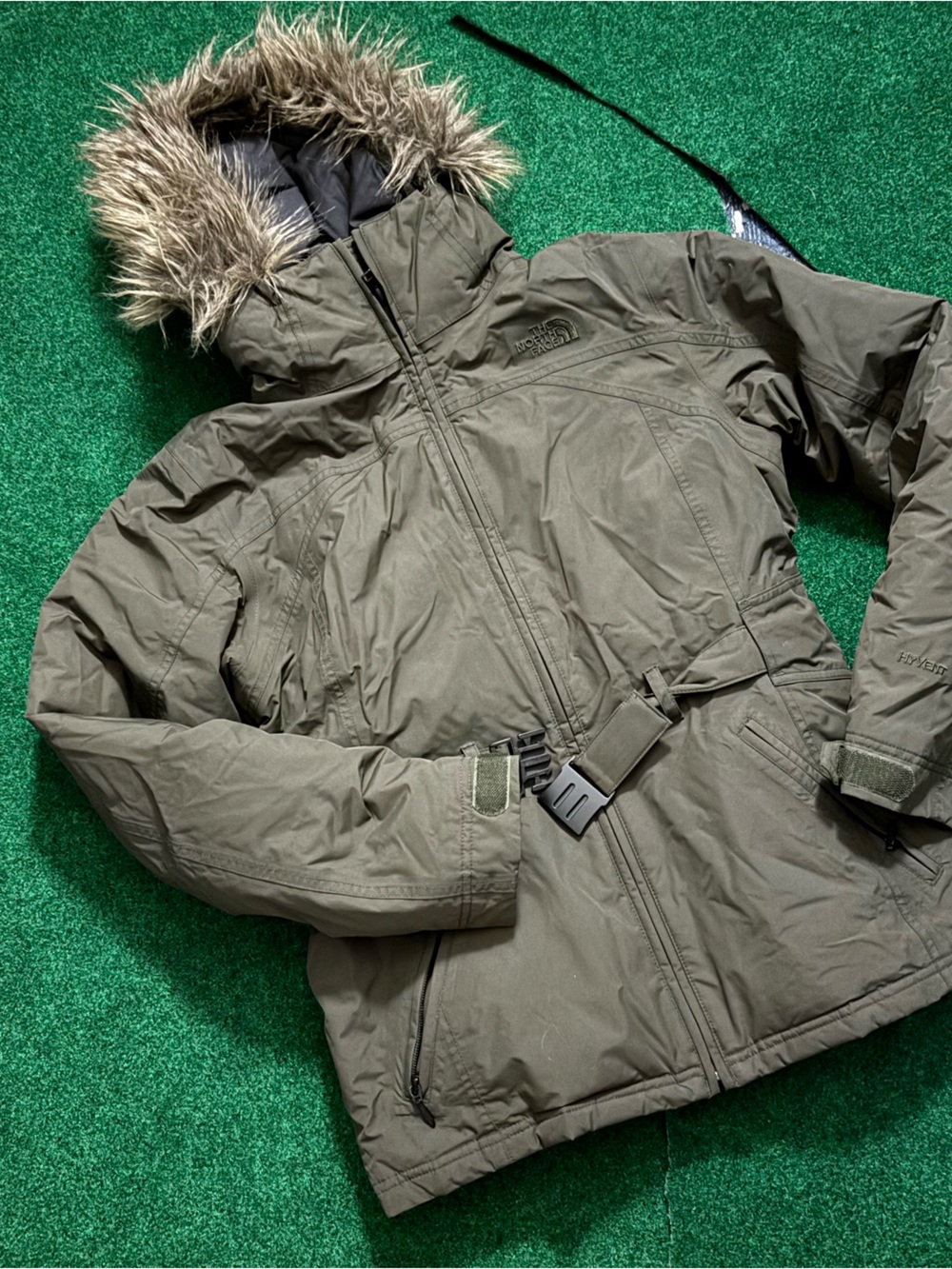 The North Face Puffer Jacket Olive Green Ski Parka with Faux Fur Trim